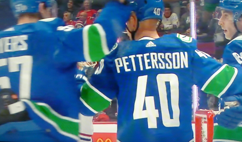 Pettersson après son but victorieux à Vancouver