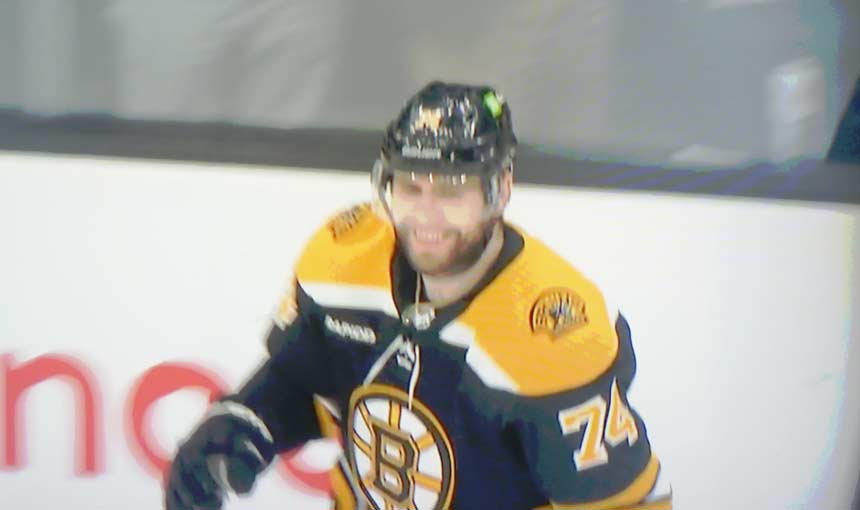 Jake DeBrusk a marqué le second but des Bruins